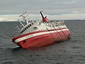 Potápějící se výletní loď MS Explorer