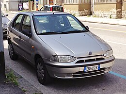 Fiat Palio 5 puertas.JPG