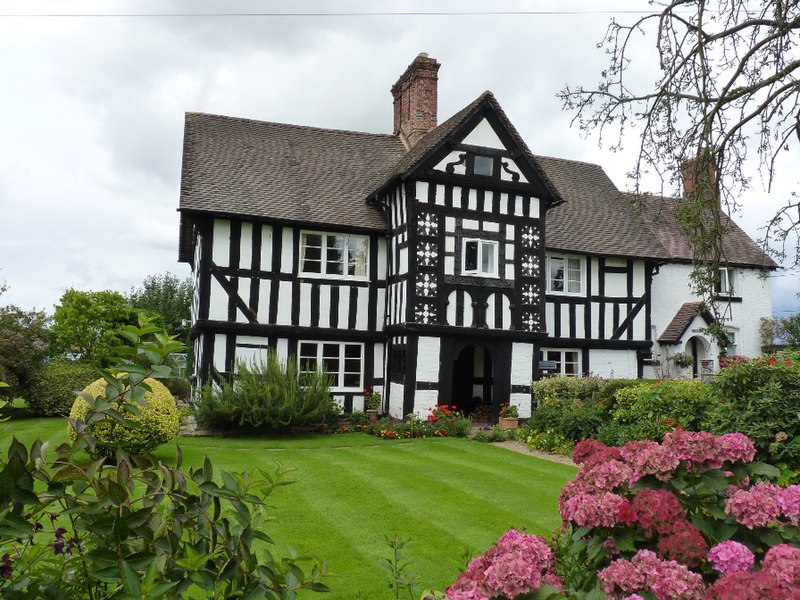 File:Fine house in Uppington (geograph 2080478).jpg