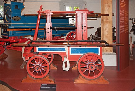 Fire engine Newsham and Ragg 1780 Feuerwehrmuseum Salem