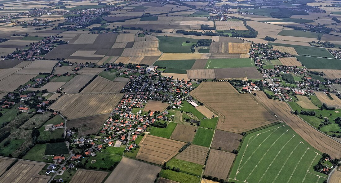 File:Flug -Nordholz-Hammelburg 2015 by-RaBoe 0455 - Hespe.jpg