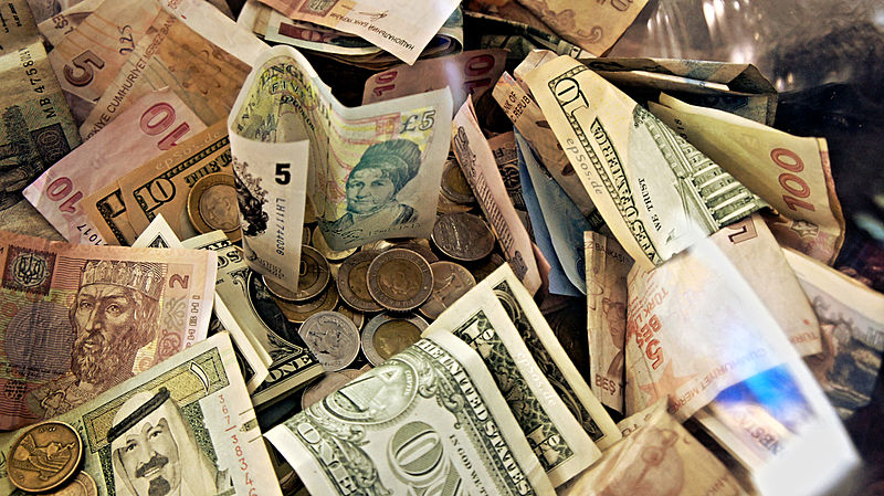 File:Forex Money for Exchange in Currency Bank.jpg