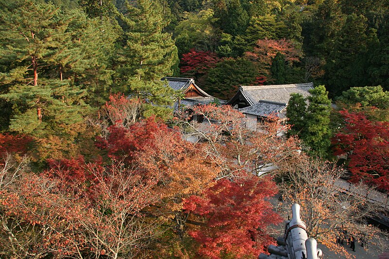 File:From the top of Sanmon gate, Nanzen-ji (2639766817).jpg