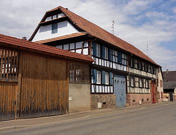 Старое здание