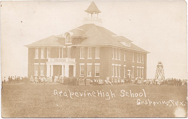Postcard of Grapevine High School, 1909