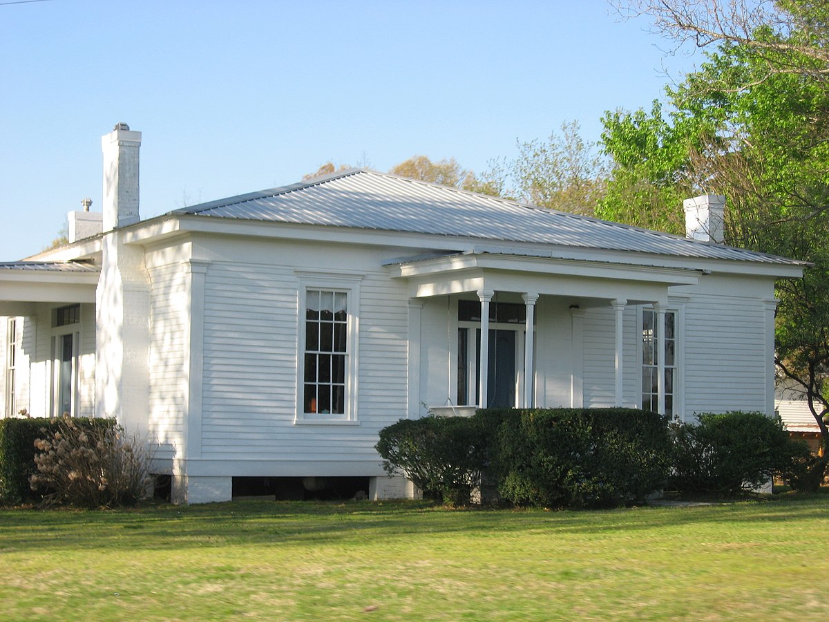 Smith house. Дом Смита Вайоминг. Смит Хаус проспект мира. Смит Хаус кровля. РОЛЬФ Хаус в Смит форте.