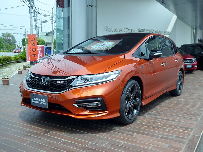 File:Honda JADE HYBRID RS・Honda SENSING (DAA-FR4) front.jpg