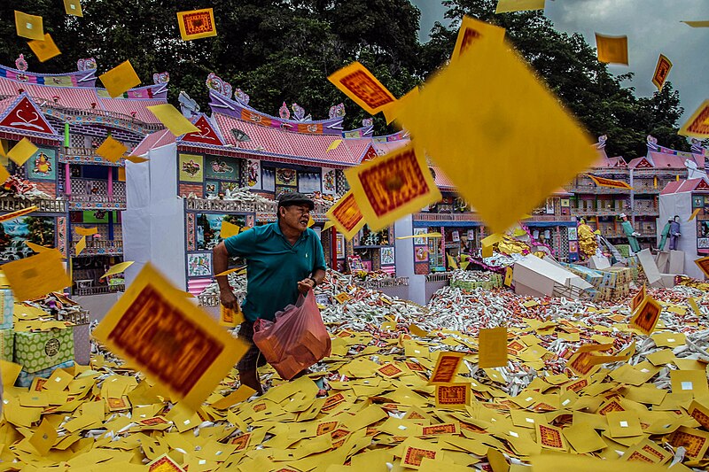 File:Hungry Ghost Festival IVan Damanik12 15 Agustus 2019.jpg