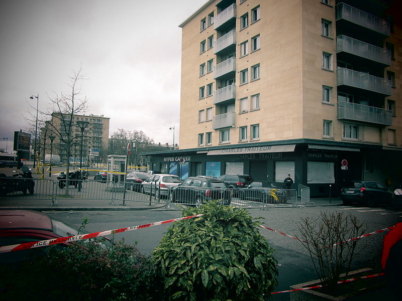 File:Hyper Cacher porte de Vincennes attentat 2.JPG