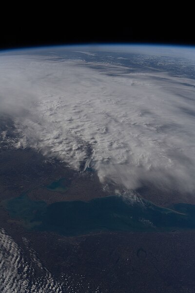 File:ISS067-E-11402 western Lake Erie, including Sandusky Bay.jpg