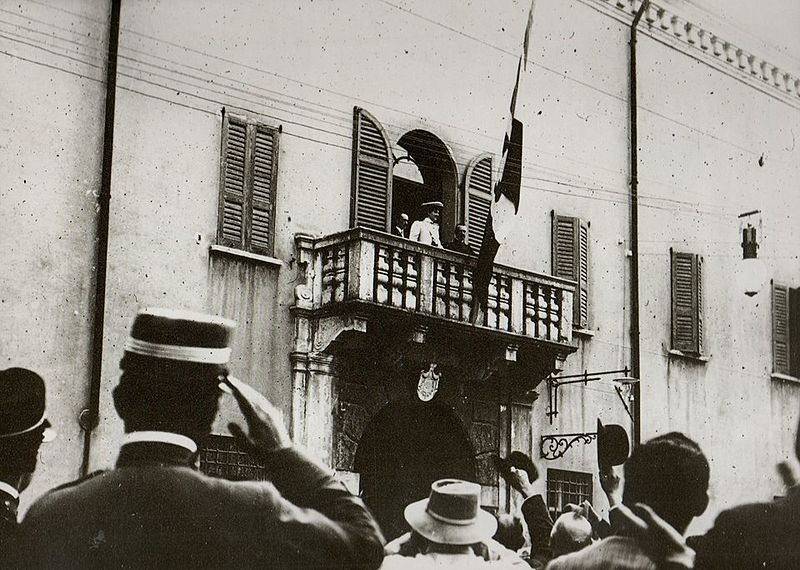 File:I Reali al balcone di Palazzo Gonzaga.jpg