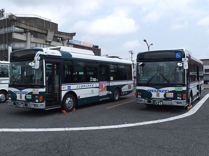 File:Isuzu ERGAmio, Mie Kotsu Buses (1187 and 1368),.jpg