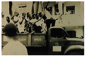 Edward Wilmot Blyden III ja Sierra Leone Independence Movement (SLIM) kampanjoimassa vaalien puolesta Sierra Leonessa vuonna 1957.