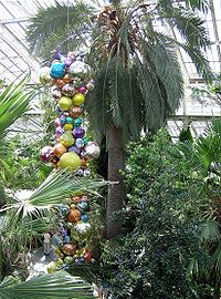 Real Jardín Botánico De Kew: Historia, Los jardines de Kew en la actualidad, Estatuas