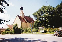 Kirche Armstorf v. Nordost.jpg