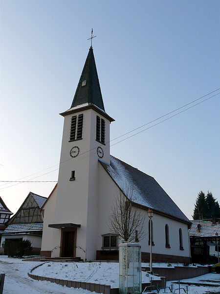 File:Kirche in Ingolsheim fcm.jpg