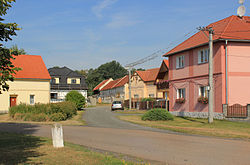 Kotovice, Seitenstraße.jpg