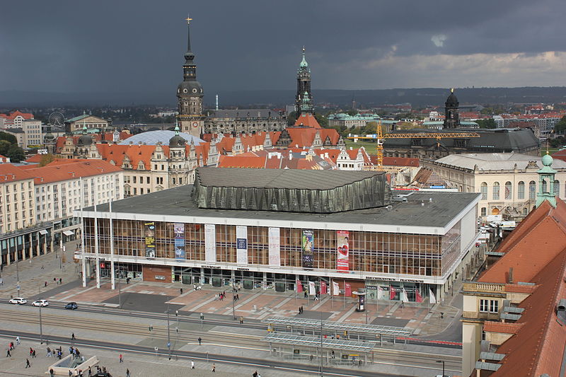 File:Kulturpalast in Dresden.JPG