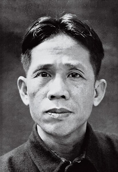 Lê Duẩn in 1951