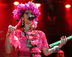 Lila Downs at Ferrocarril Museum.JPG