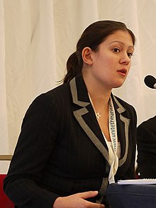 Lisa Nandy MP traktante la NCVO-Acevo-periferion (6192110384).jpg