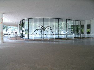 MAM - Aranha - Луиза Буржуа - Parque do Ibirapuera - panoramio.jpg