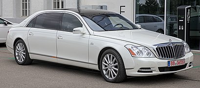 Maybach 62 S Landaulet - right front view