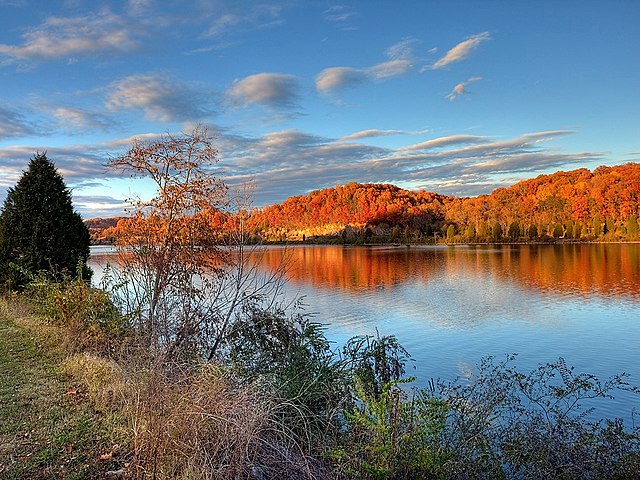 Image: Melton lake at Fall   panoramio   verygreen