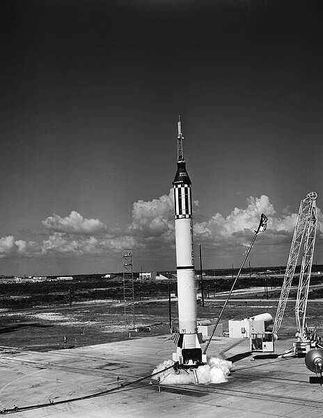 File:Mercury-Redstone 3 Launch S61-02407.jpg