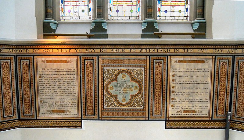 File:Methodist Church Aldershot reredos.jpg