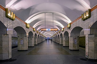 Metro SPB Line4 Ploshchad Alexandra Nevskogo 2.jpg