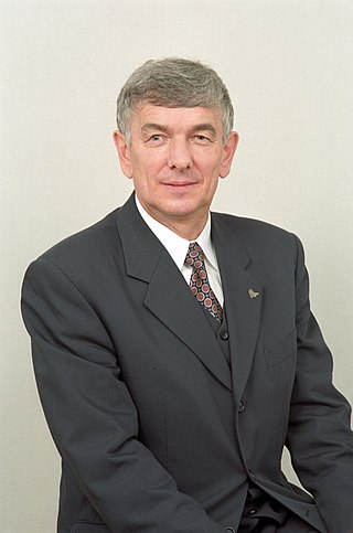 <span class="mw-page-title-main">Mieczysław Janowski</span> Polish politician (born 1947)