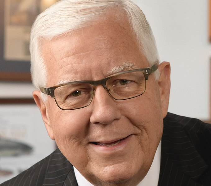 File:Mike Enzi, official portrait, 115th Congress (headshot).jpg