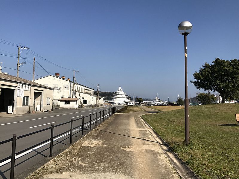 File:Misumi Port Ferry Terminal from Misumi Port Green Park.jpg