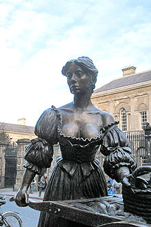 The fishwife Molly Malone of "Cockles and Mussels" fame. Molly malone grafton street-edit.jpg