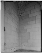 Monica Griesbach, Photographer August 1997. DETAIL OF LOS ANGELES CITY HALL WEST ENTRANCE COURTYARD NORTHWEST CORNER SHOWING DAMAGED STONE, FACING NORTHWEST. - Los Angeles City HABS CAL,19-LOSAN,51-40.tif