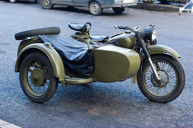 File:Moscow Russia Motorcycle.jpg