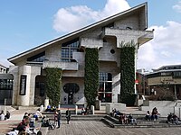 Bâtiment du Musée L de Louvain-la-Neuve.