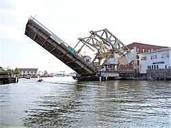 Mystic River Bridge.jpg