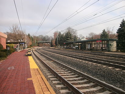 How to get to Narberth Station with public transit - About the place