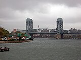 New-York-City, -Harlem-River, -Harlem River ponte elevatore- (settembre-2010) .jpg