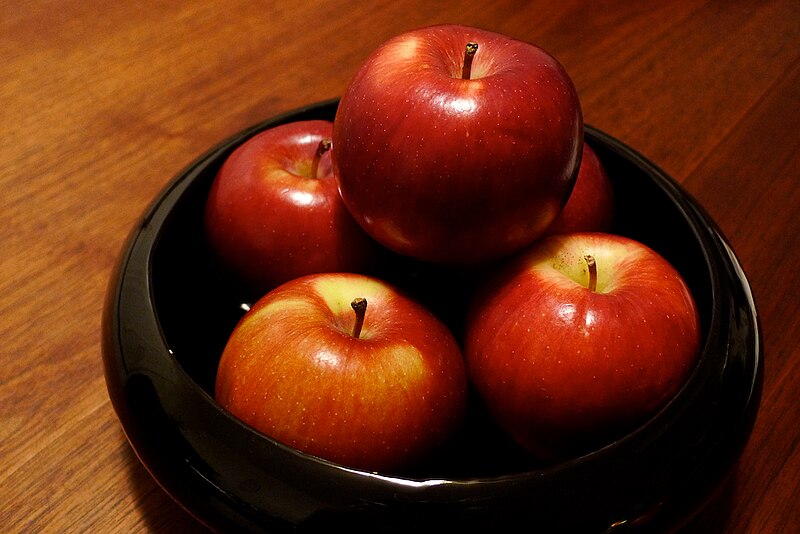 File:New York Empire Apples.jpg