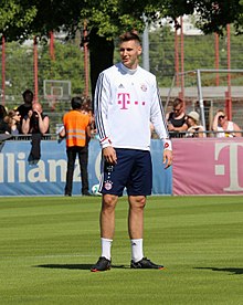 Niklas Suele Training 2018-05-08 FC Bayern Muenchen-4.jpg