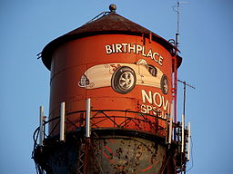 Vattentornet med texten "Birthplace Novi Special"