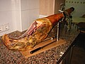 Pata jamón serrano.jpg