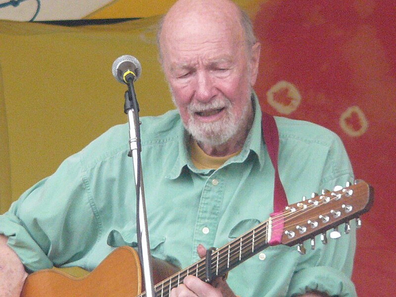 File:Pete Seeger11.jpg