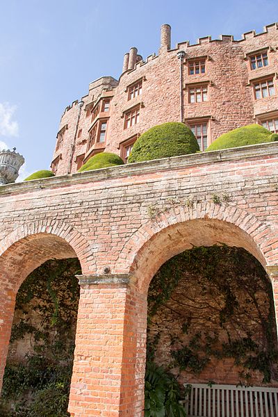 File:Powis Castle 2016 062.jpg