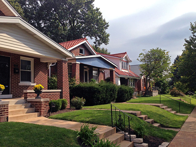 File:Reber Place 5300 Block Looking South A.JPG