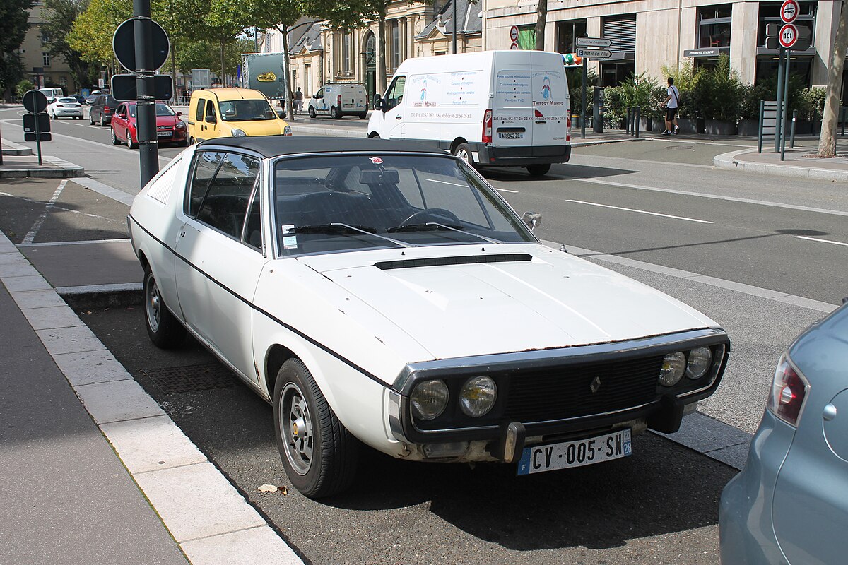 Renault 17