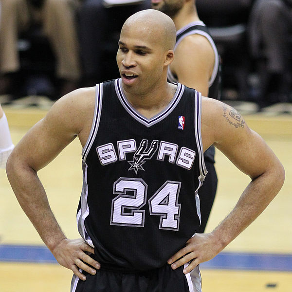 Jefferson with the San Antonio Spurs in 2011